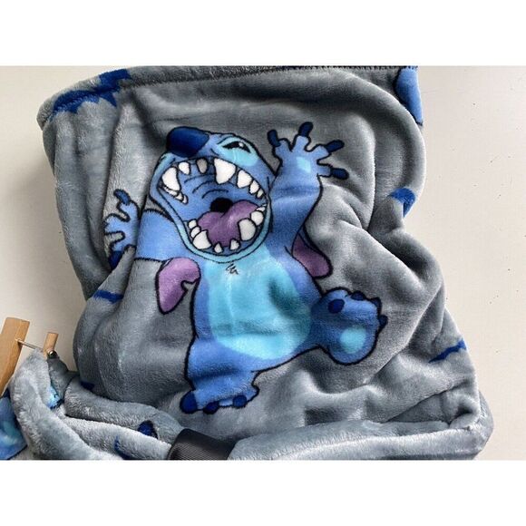 Disney Stitch Halloween Bats Dark Gray Soft Plush Throw Blanket 60” x 70” NEW - Picture 3 of 12